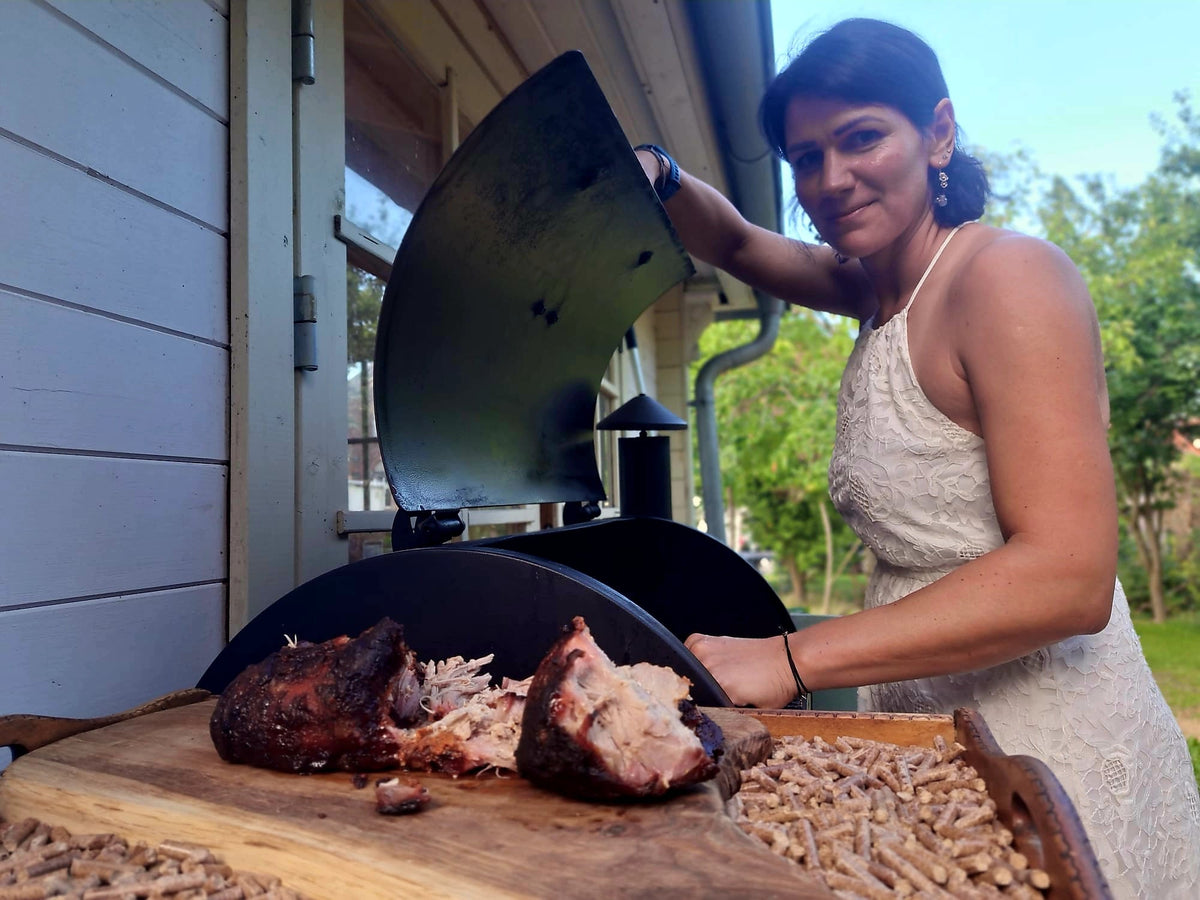 30kg Buche + Eiche für BBQ, Pellet Smoker, Fackeln in einer Lieferung