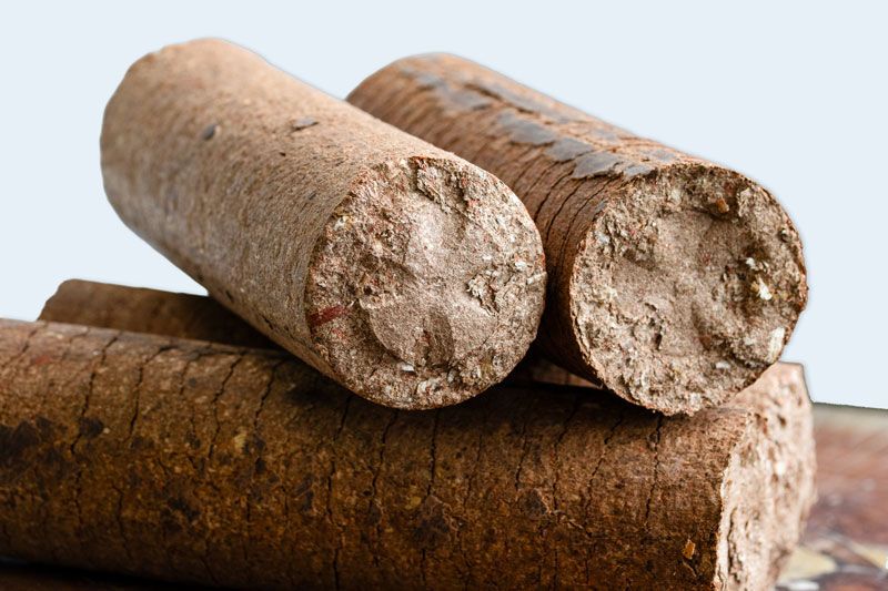 Giant Flames Holzbriketts 95 Packungen x 4,8 kg (456 kg)